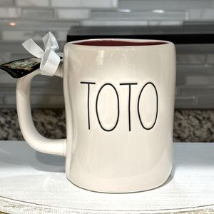 NEW 2024 Rae Dunn Wizard of Oz puppy “TOTO” red inside Mug Cup
